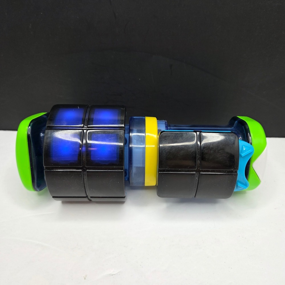 Hasbro Bop It Tetris Electronic Handheld Game Blue Black Green Lights Sounds Toy